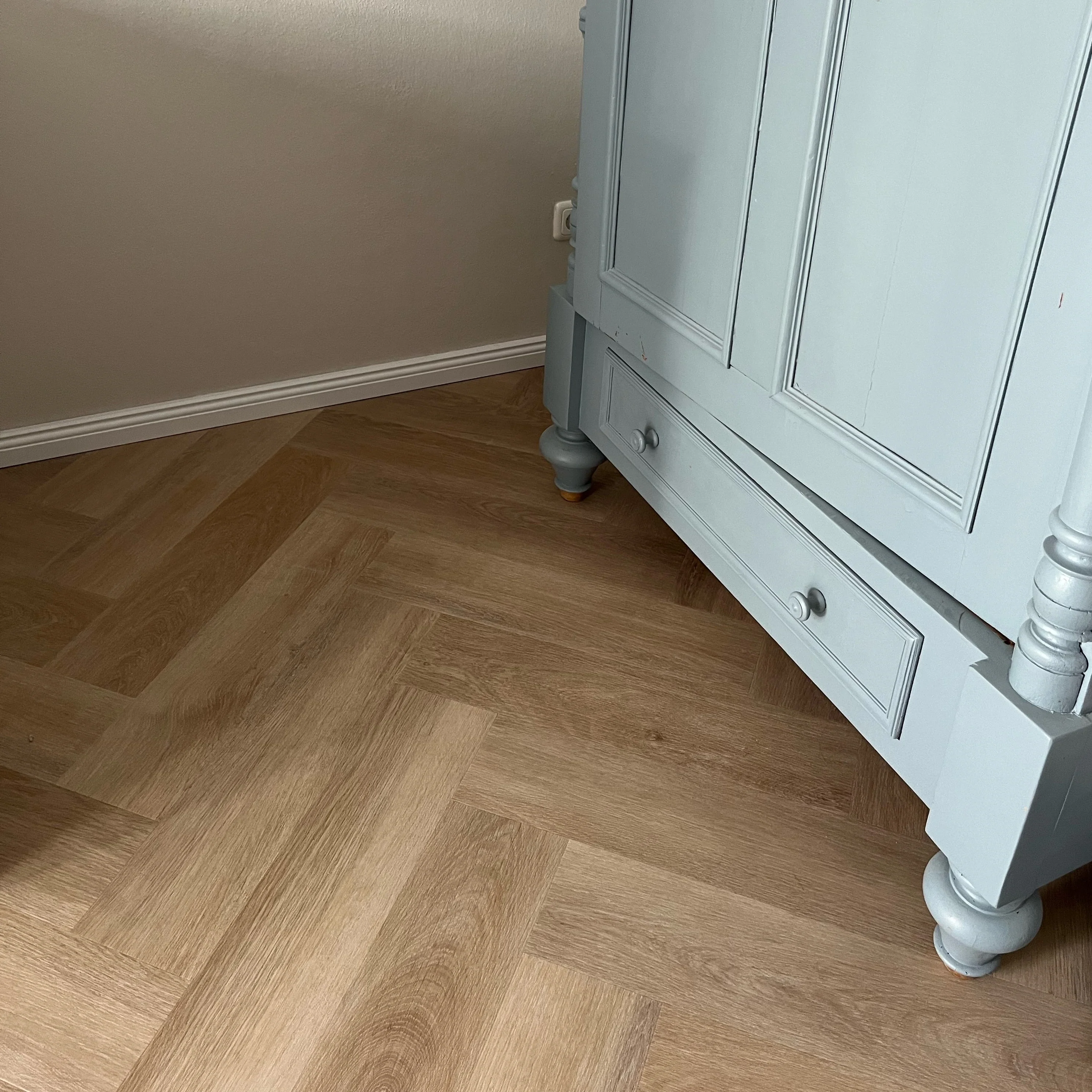 »Eiche Oleander« Klick-Vinylboden Fischgrät - Image 29